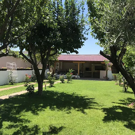 Villa Residence ホテル 4*