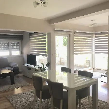 Villa Residence モスタル