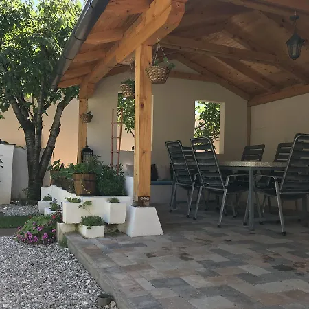 Villa Residence ホテル 4*