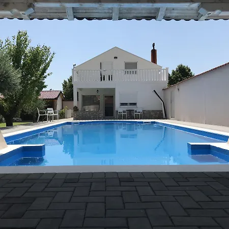 ホテル Villa Residence モスタル