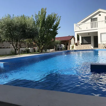 Villa Residence 4* モスタル