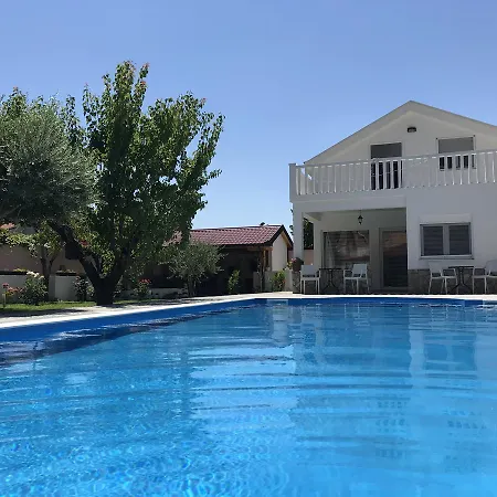 Villa Villa Residence